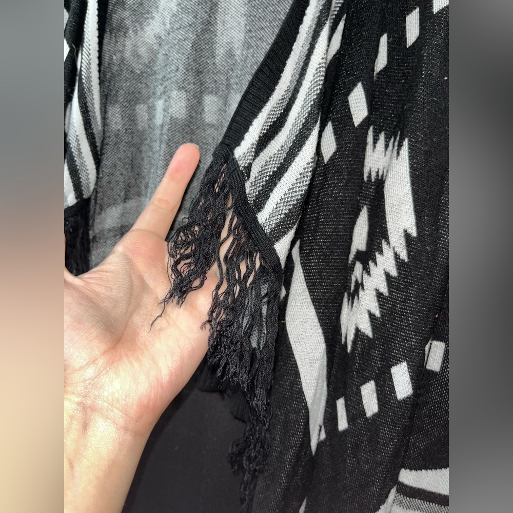 Cardigan - Picture 2 of 5